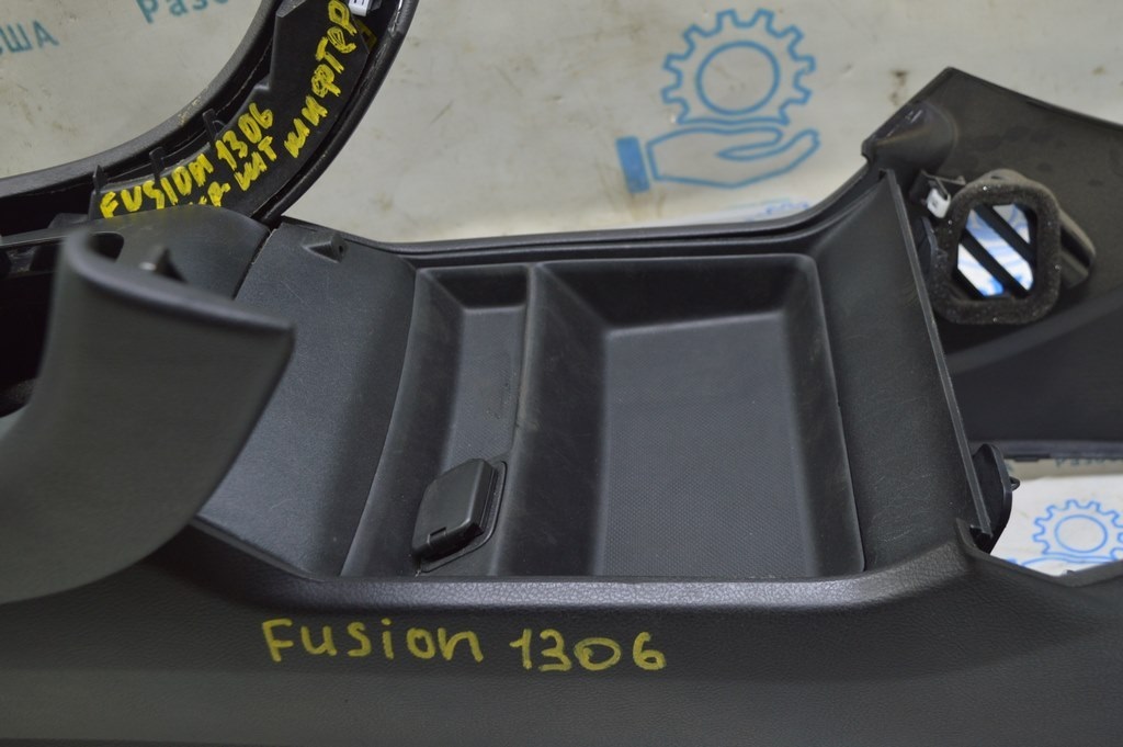 Консоль центральная подлокотник Ford Fusion mk5 13-16 черн,с воздуховодом,без накладки (06) — фото 3
