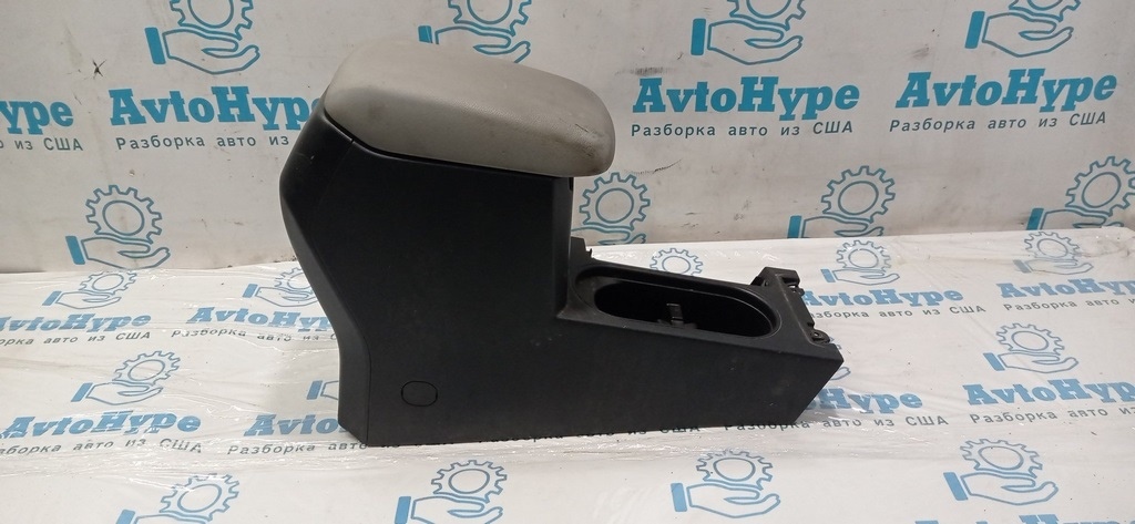 Консоль центральная (подлокотник и подстаканники) Subaru Forester 14-18 SJ (03)