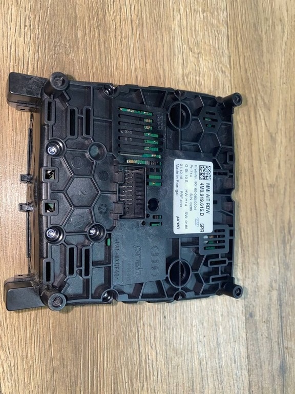 Консоль управления мультимедийной с-мой \MMI Touchpad Control Unit High /   Audi Q7 4M 15- — фото 2