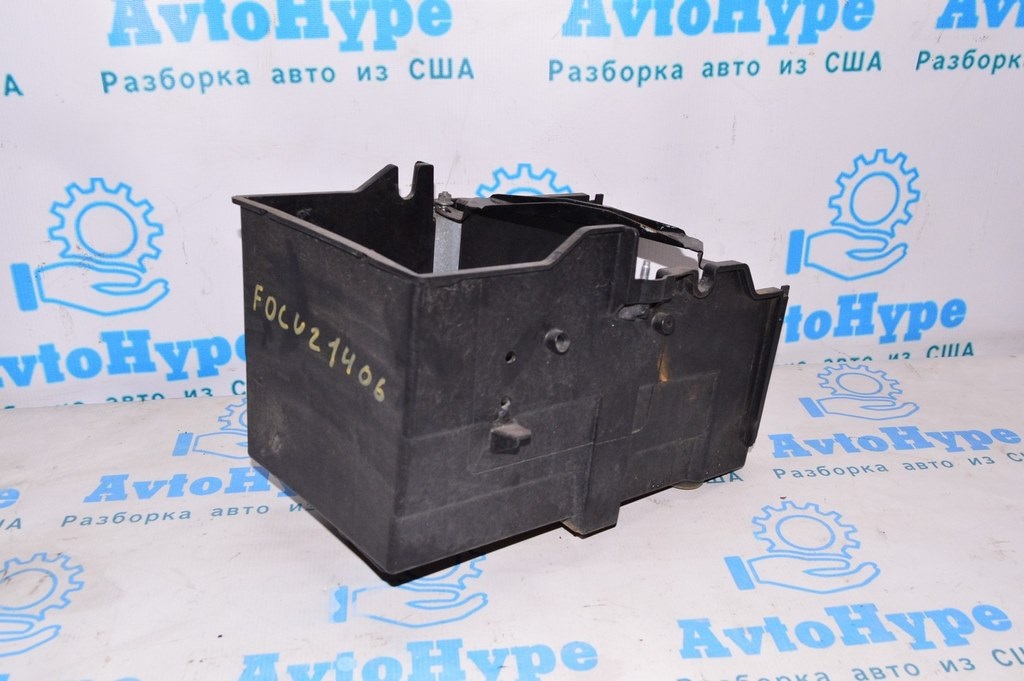 Корпус АКБ в сборе с крышкой Ford Focus mk3 11-18