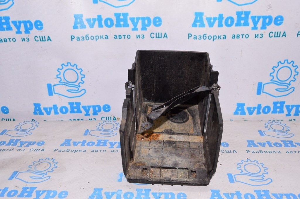 Корпус АКБ в сборе с крышкой Ford Focus mk3 11-18 — фото 2