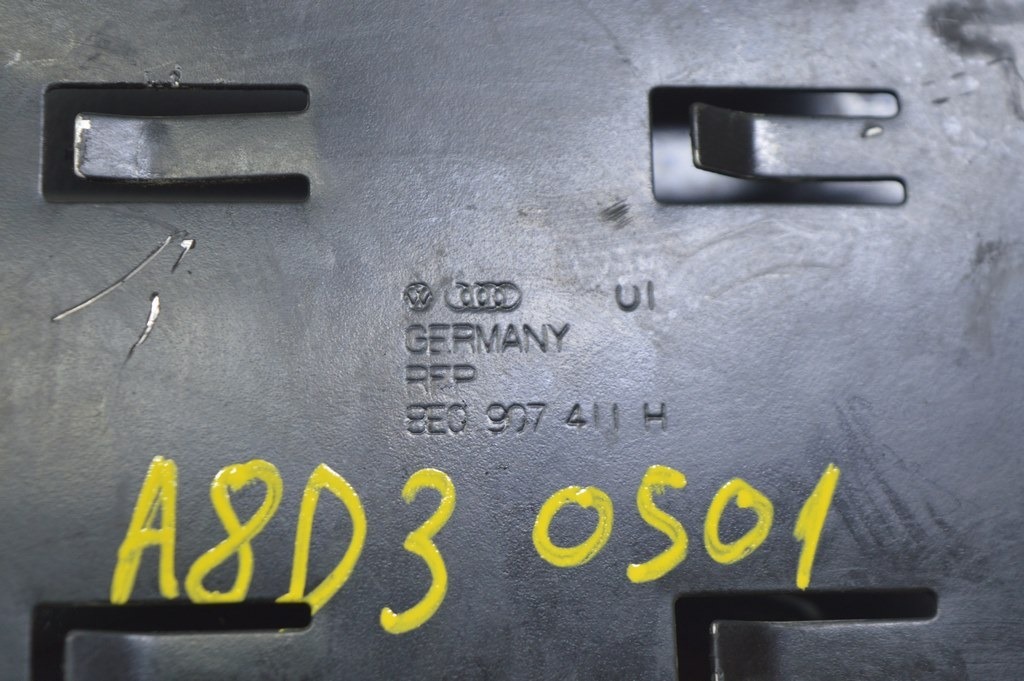 Корпус блока ECU Audi A8 D3 03-09 3.0 — фото 2