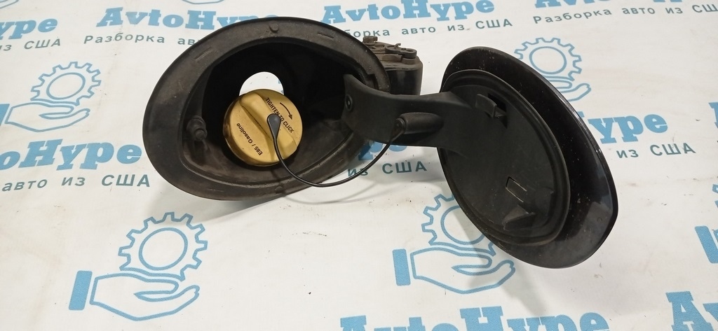 Корпус лючка бензобака Chrysler 200 15-17