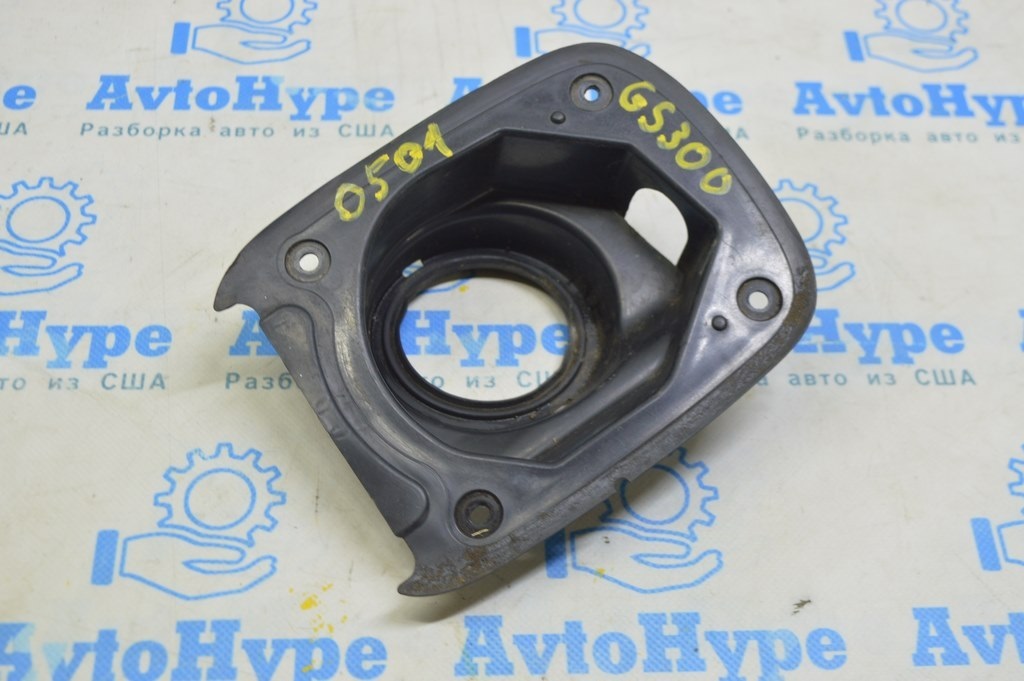 Корпус лючка бензобака Lexus GS300 GS350 GS430 06-11
