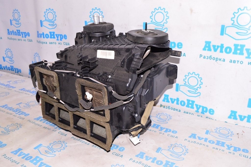 Корпус печки голый Nissan Pathfinder 13- (01) деф дырка в корпусе
