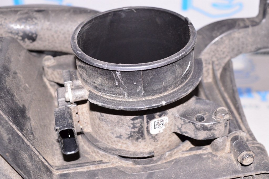 Корпус расходомера воздуха Ford Focus mk3 11-18 2.0 — фото 2