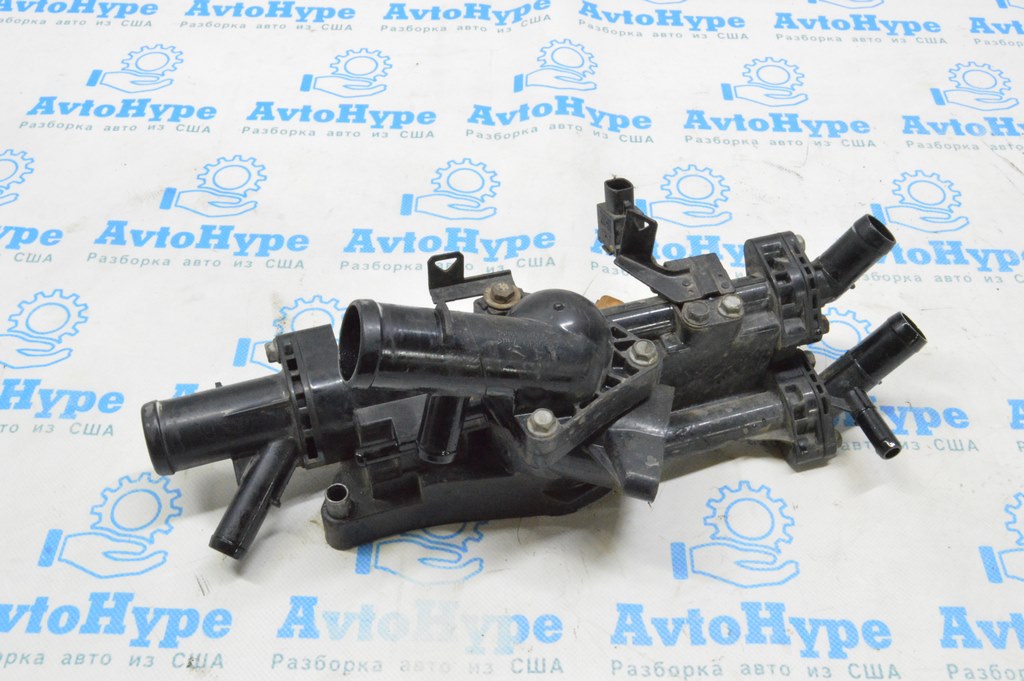 Корпус термостата Hyundai Sonata 11-15 2.0Т с термостатом