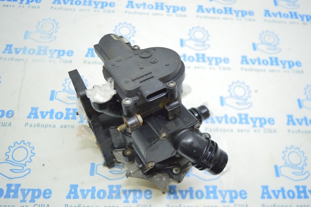 Корпус теромстата Audi A3 8V 15-20 1.8T 2.0Tв сборе с помпой — фото 2