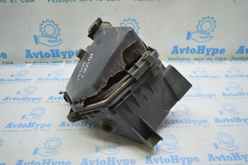 Корпус воздушного фильтра 3gr-fe Lexus IS250/IS300/IS350 06-13 деф. — фото 2