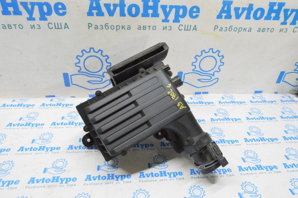 Корпус воздушного фильтра Audi A3 8V 15-20 4d 1.8T, 2.0T (02) продан