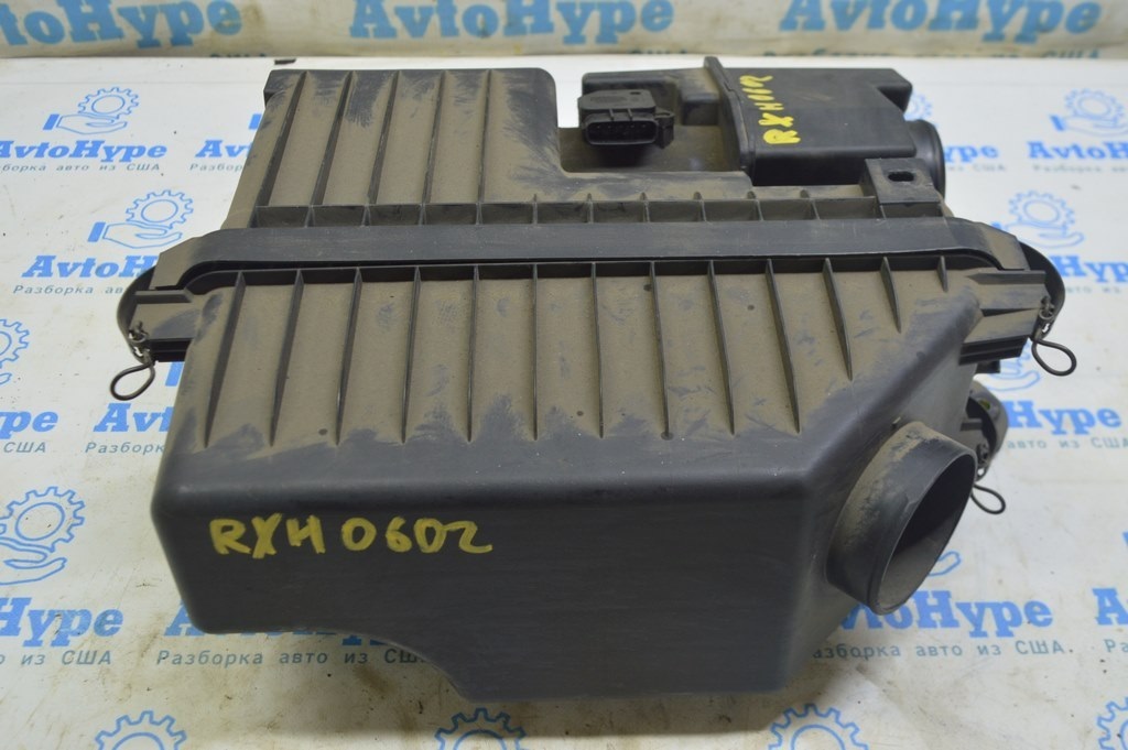 Корпус воздушного фильтра Lexus RX400h 06-09