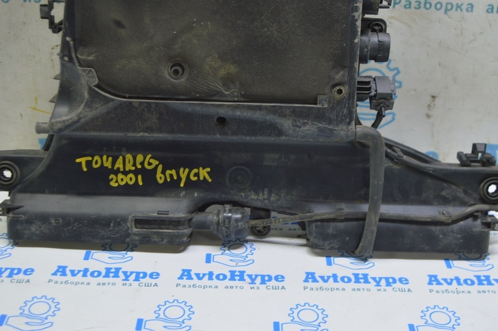 Корпус воздушного фильтра VW Touareg 18- 3.0d — фото 2