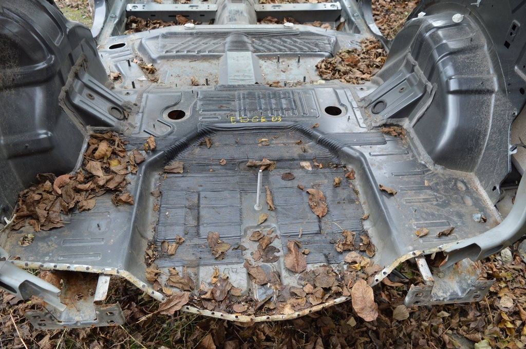 Корыто багажника Ford Edge 16- металл (03)