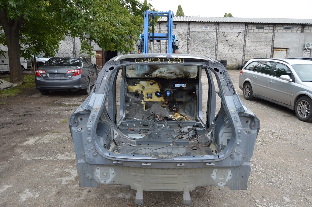 Корыто багажника Nissan Qashqai 21- (01)