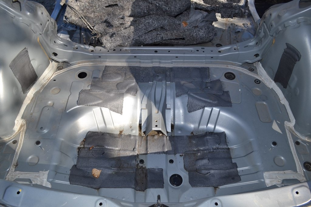 Корито багажника Toyota C-HR 18-23 (01) на кузові — фото 2