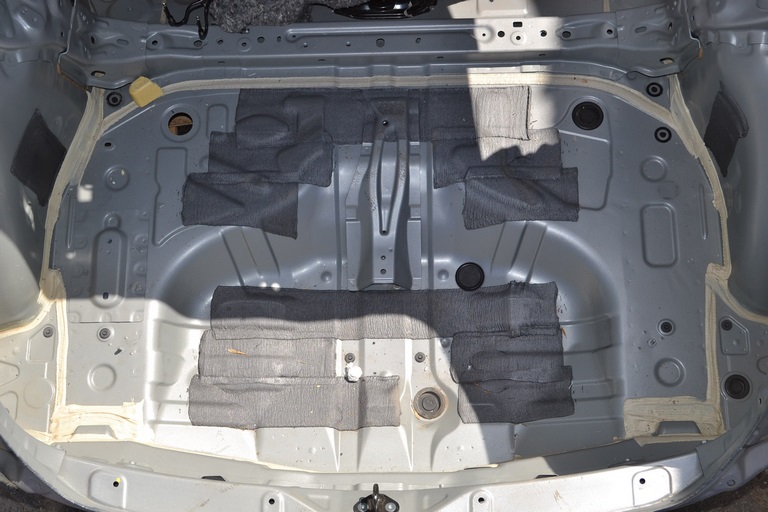 Корыто багажника Toyota C-HR 18-23 (01) на кузове