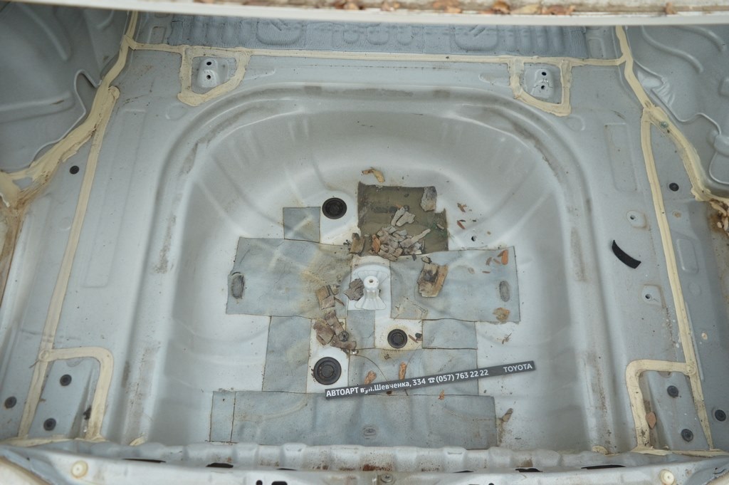 Корыто багажника Toyota Camry v50 12-14 usa\euro (02)