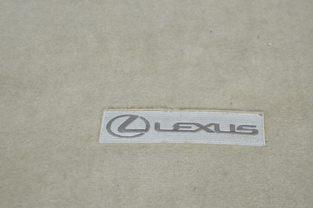 Коврик багажника Lexus RX300 RX330 RX350 RX400h 04-09 тряпка светло серый — фото 2
