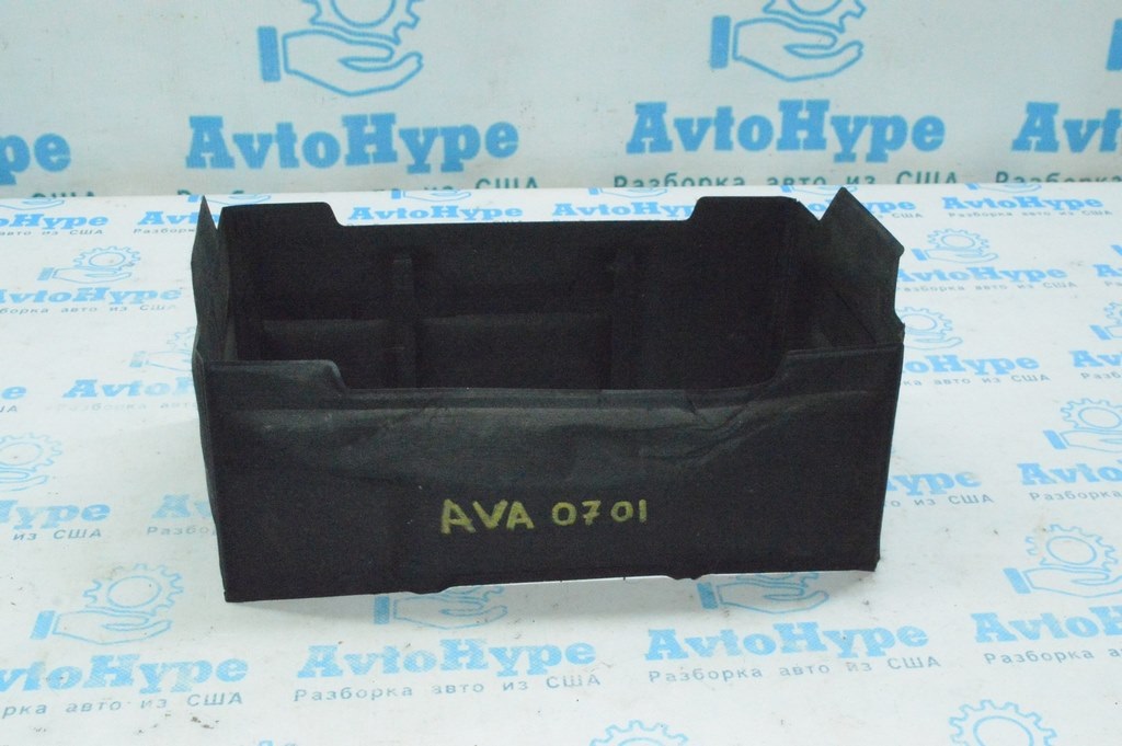 Кожух АКБ Toyota Avalon 05-12