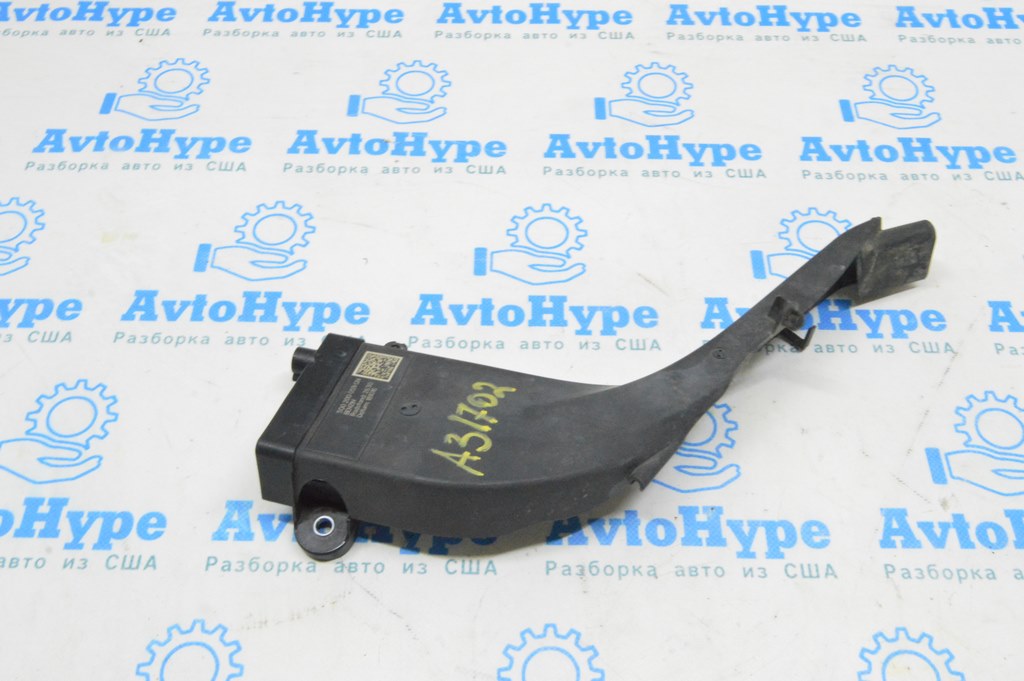 Кожух топливных трубок Audi A3 8V 15-20 1.8T, 2.0T (02) — фото 2