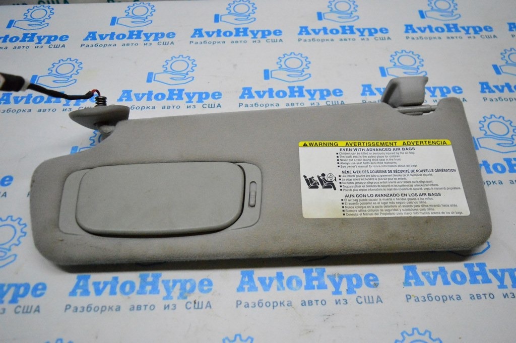 Козырек левый Toyota Sequoia 2008-2022 серый