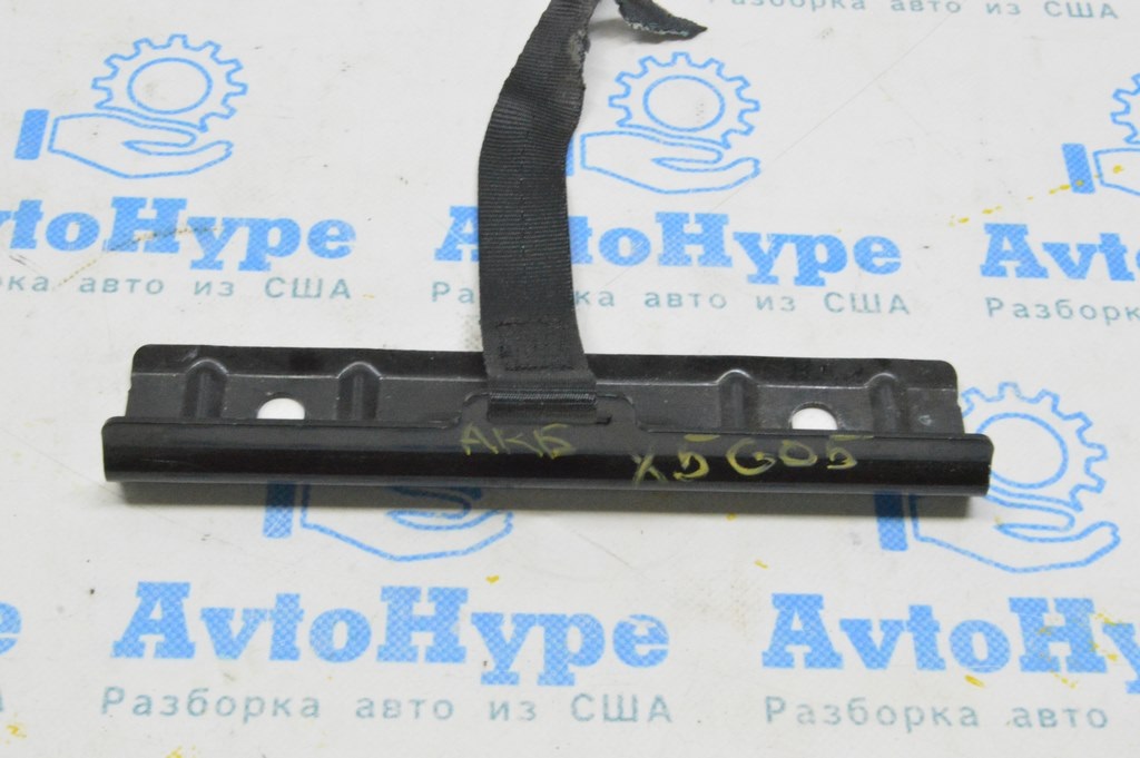 Крепление акб BMW X5 G05 19-24 (01) порван ремешок