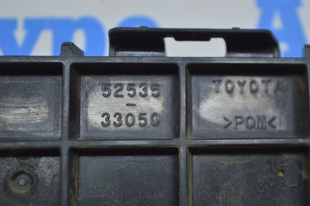 Крепление переднего бампера правое Toyota Camry v50 12-14 европа — фото 3