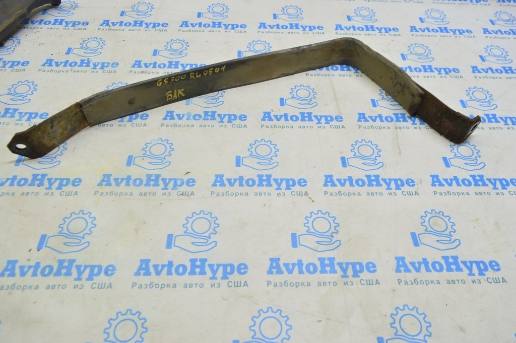 Крепление топливного бака левое Lexus GS300 GS350 GS430 GS460 06-11