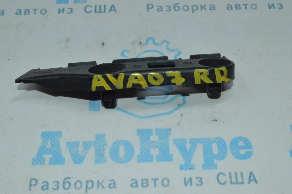 Крепление заднего бампера правое Toyota Avalon 05-12