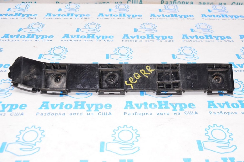 Крепление заднего бампера правое внешн Toyota Sequoia 2008-2022 (01) деф.
