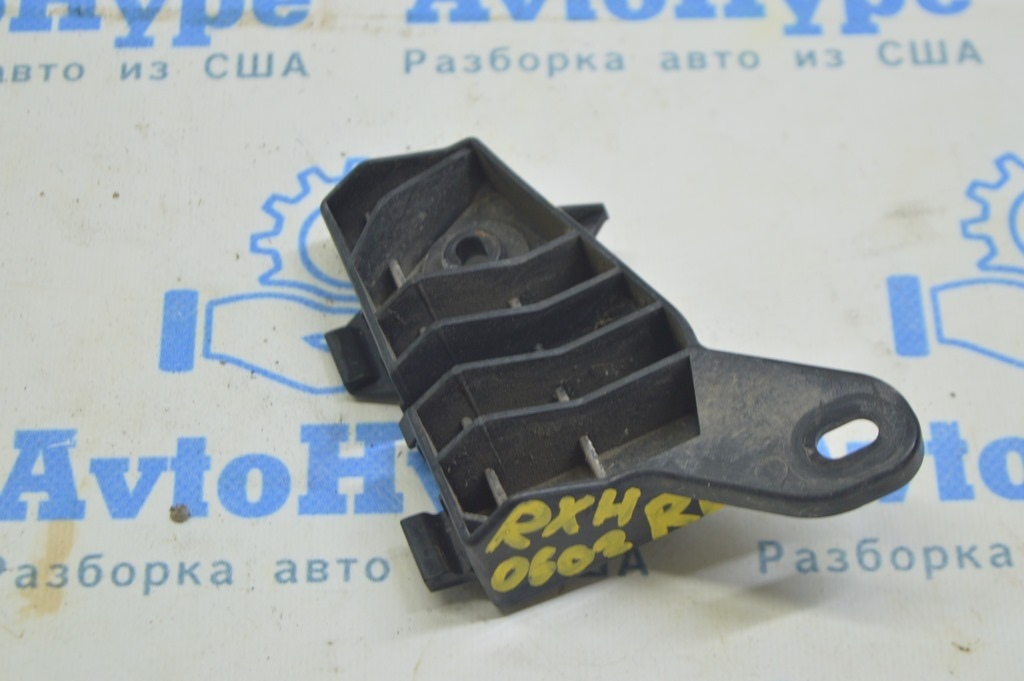 Крепление заднего бампера внутреннее малое левое Lexus RX300 RX330 RX350 RX400h 04-09 тип 2