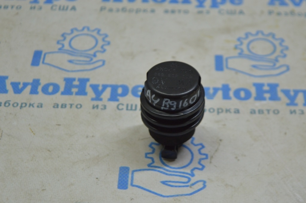 Крепление запасного колеса Audi A4 B9 17- (01) без шайбы