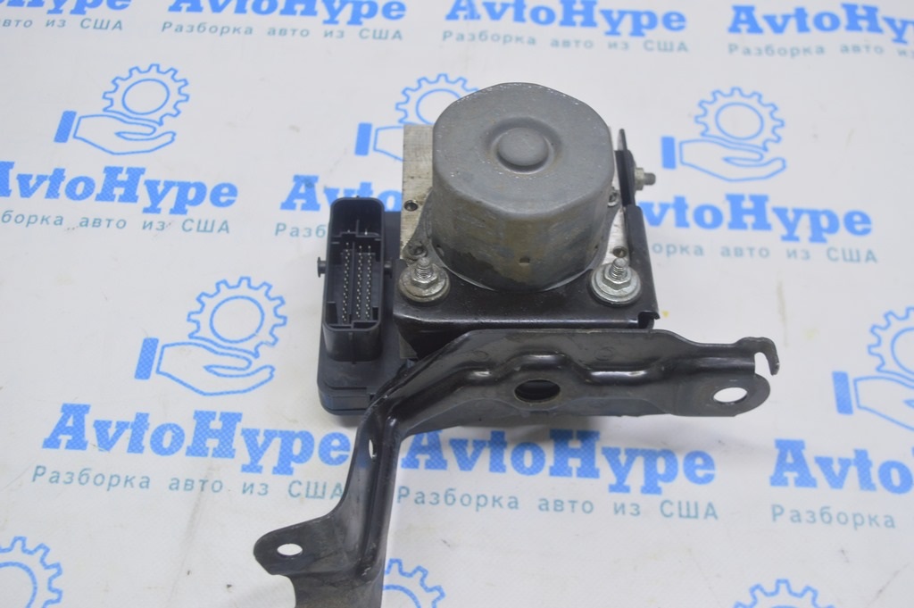 Кронштейн ABS АБС Toyota Camry v50 12-14 usa\euro 2.5