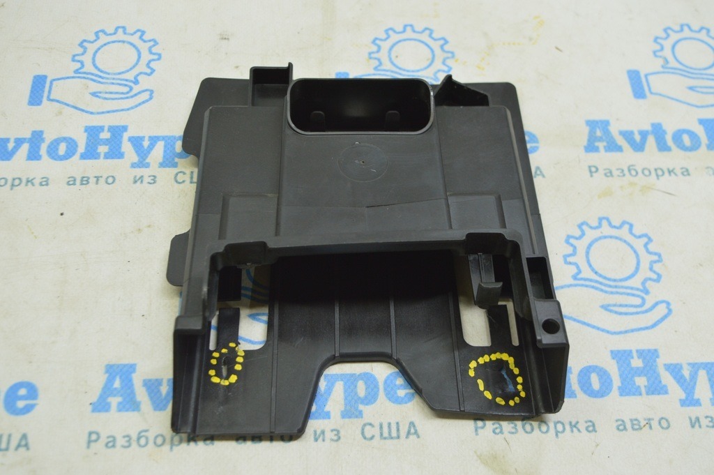 Кронштейн BCM Body Control Module Audi A4 B9 17- надломан