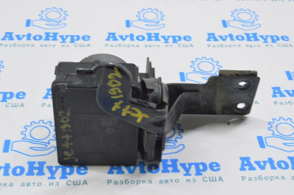 Кронштейн блока ABS VW Jetta 19-24 нижний