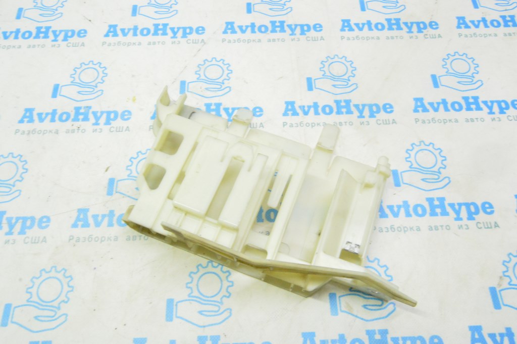 Кронштейн блока ECU компьютера двигателя Mini Cooper Clubman 16-22 — фото 2