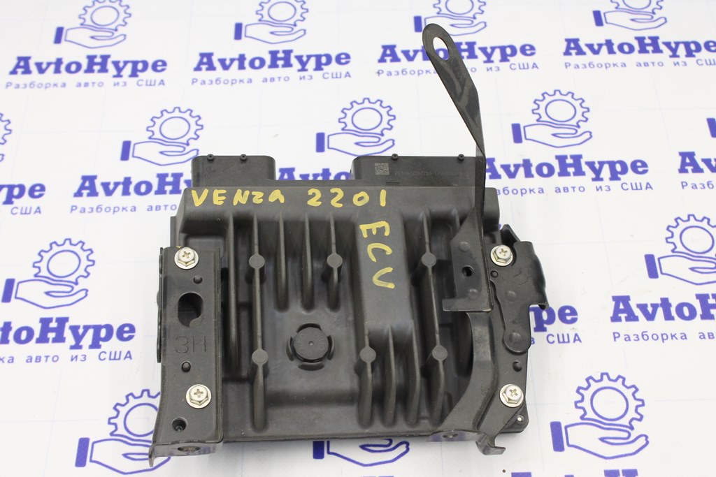 Кронштейн блока ECU Toyota Venza 21- нижний