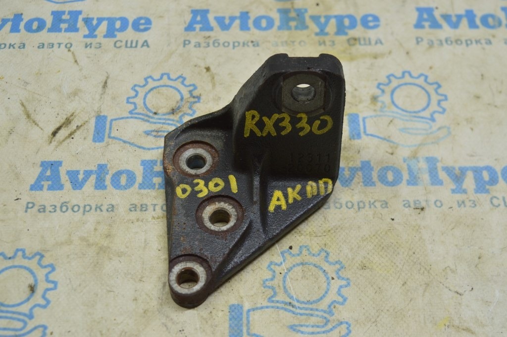 Кронштейн двигателя Lexus RX300 RX330 04-09