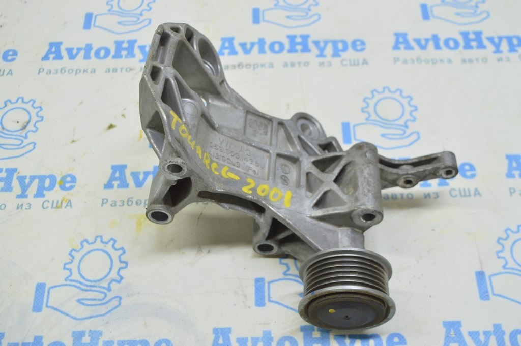 Кронштейн генератора VW Touareg 18- 3.0d