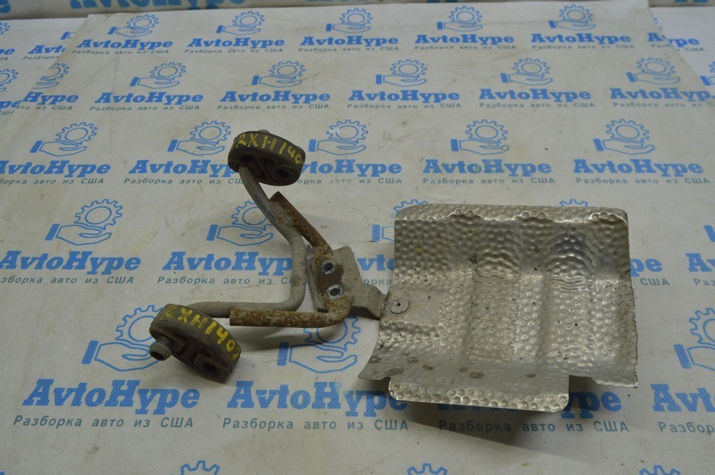 Кронштейн глушителя передний Lexus RX450 10-15 (02)