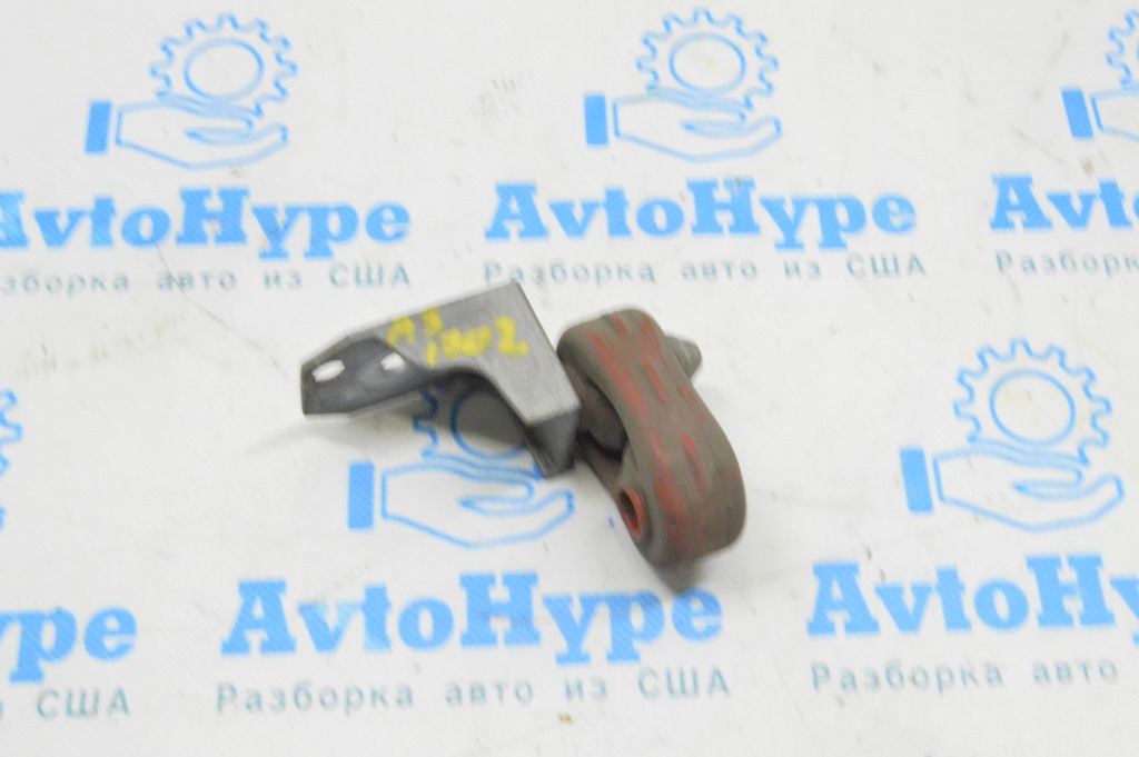 Кронштейн глушителя задний правый Audi A3 8V 15-20 1.4T, 1.8T, 2.0T 5Q0-253-144-D
