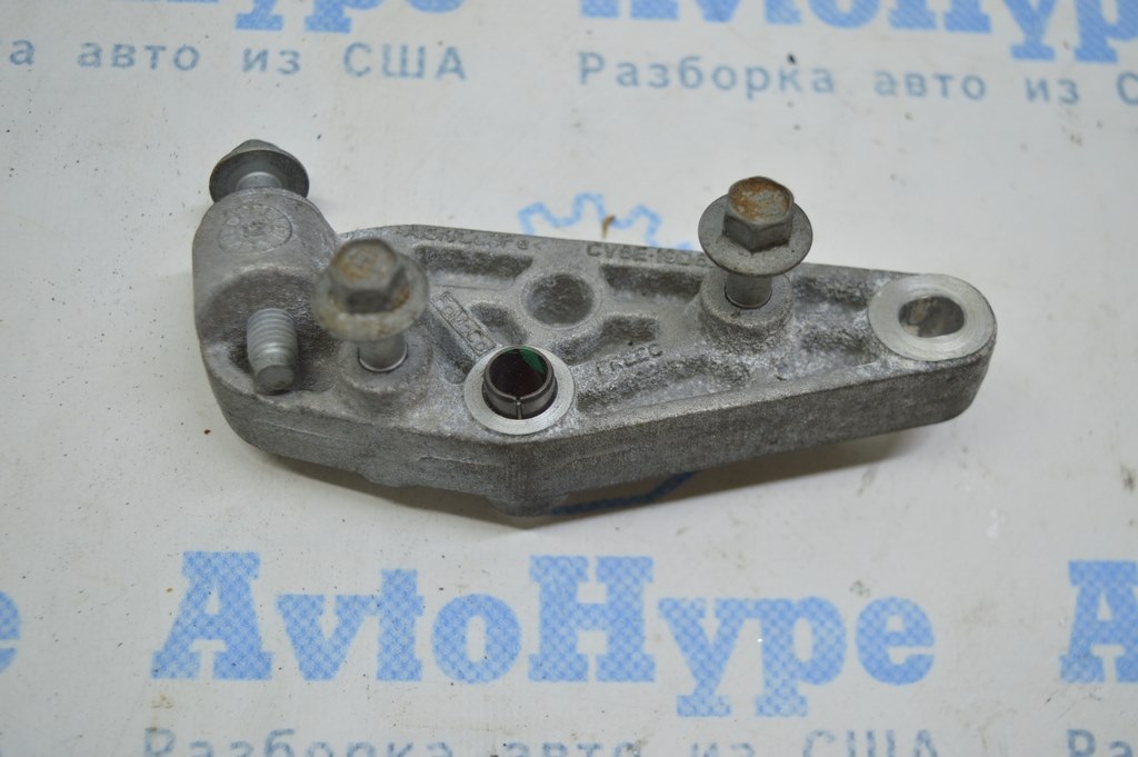 Кронштейн компрессора кондиционера Ford Escape MK3 13- 2.0T — фото 2