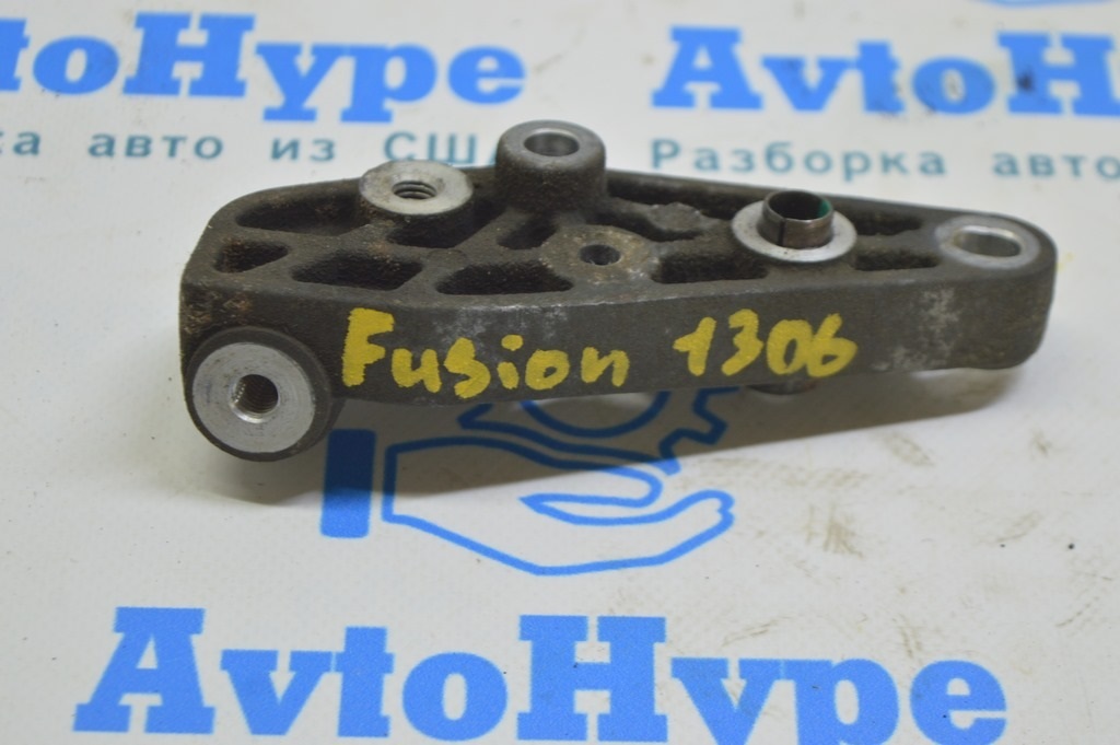 Кронштейн компрессора кондиционера Ford Fusion mk5 13- (06)