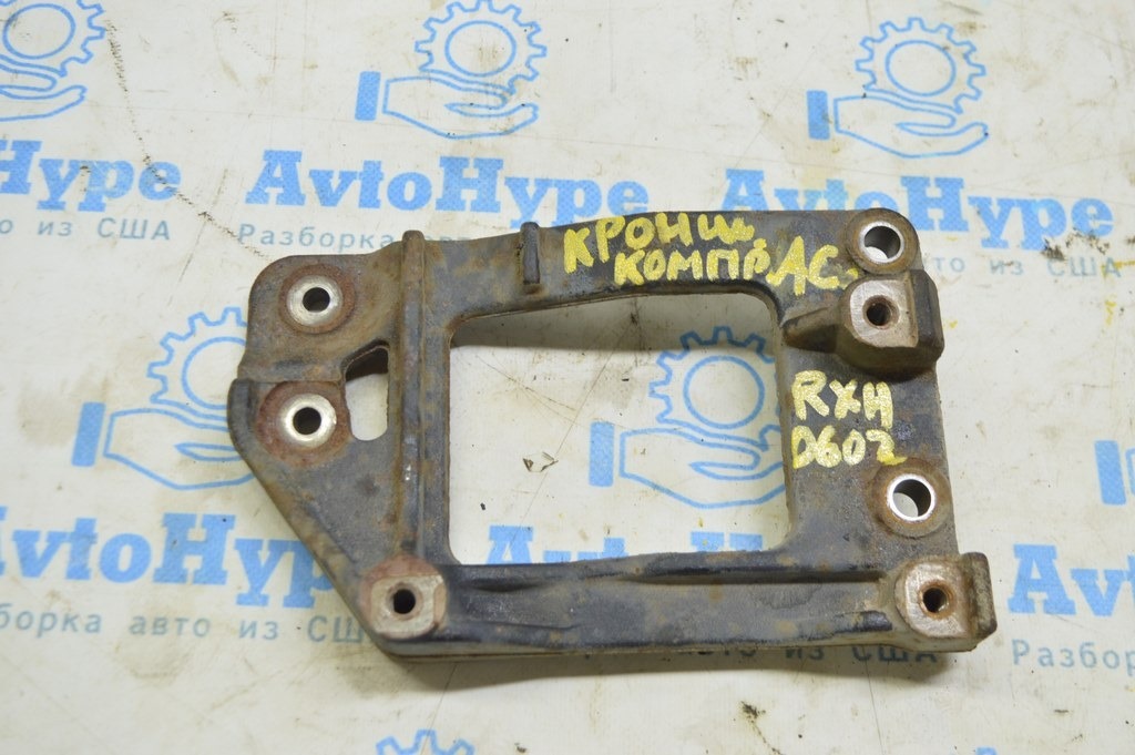 Кронштейн компрессора кондиционера Lexus RX400h 06-09