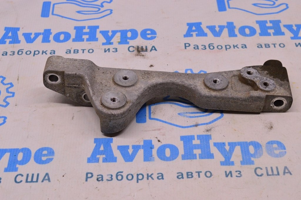 Кронштейн крепления полуоси Jeep Cherokee KL 14- 3.2