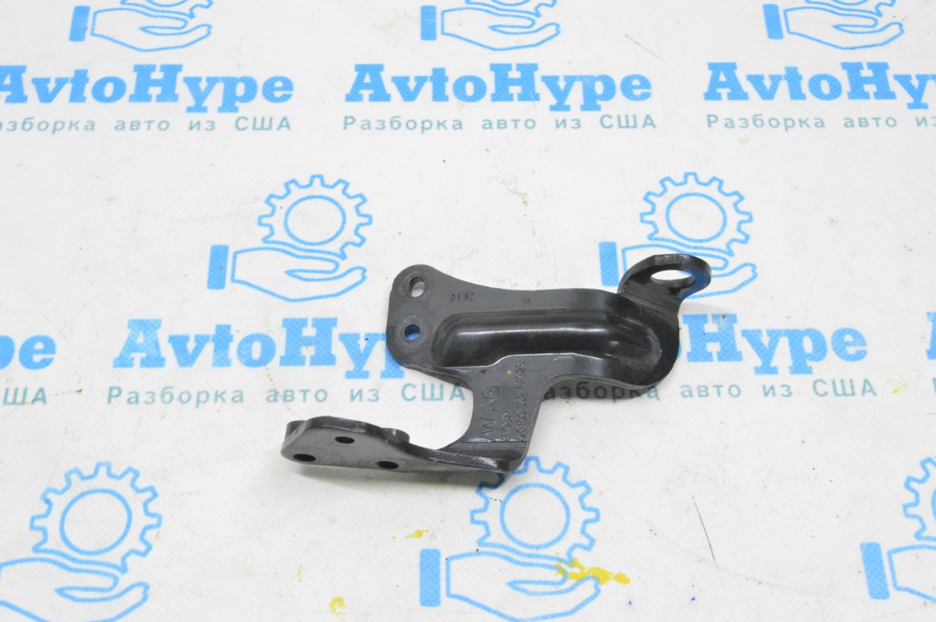 Кронштейн накладки двигателя Audi A3 8V 15-20 4d, 1.8T, 2.0T