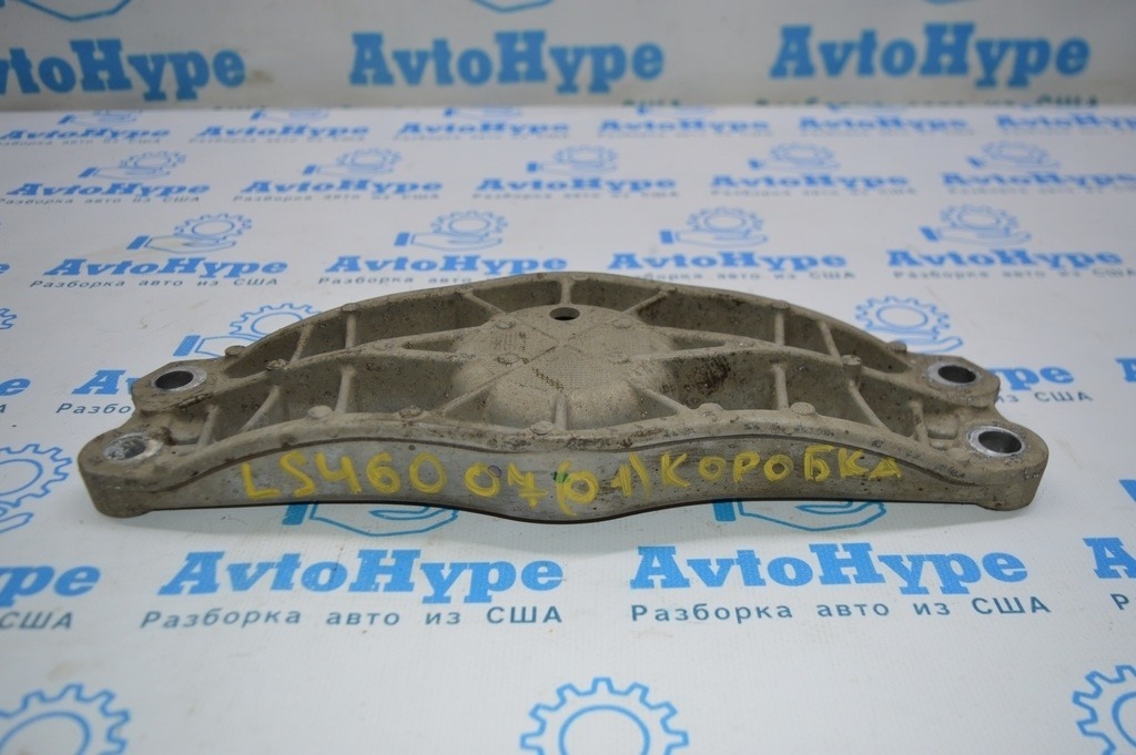 Кронштейн опоры АКПП Lexus LS460 07-12