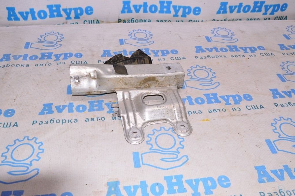 Кронштейн опоры переднего бампера лев BMW 3 F30 12-18 — фото 2