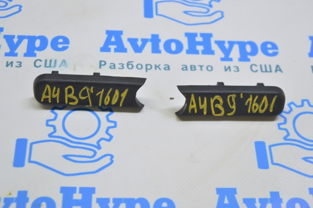 Кронштейн отбойника крышки багажника левого Audi A4 B9 17-18 на крышке