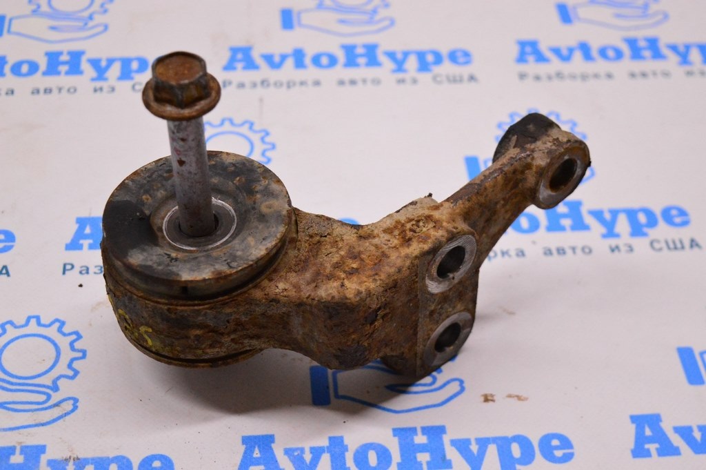 Кронштейн переднего дифференциала правый Toyota Sequoia 08-16 AWD — фото 2